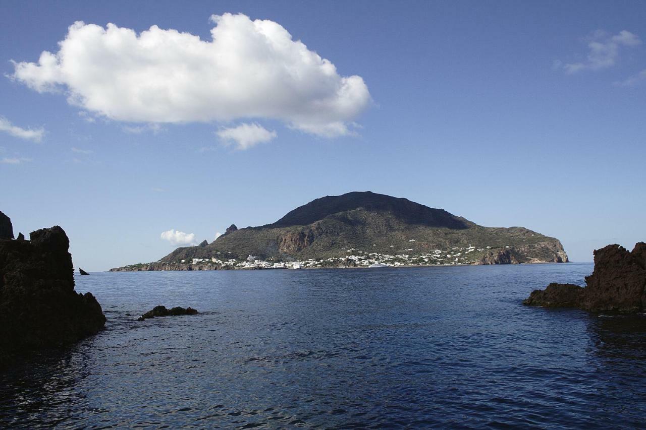 La Ginestra Villa Panarea Exterior photo