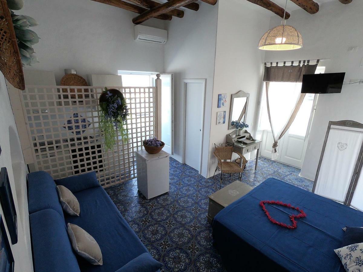 La Ginestra Villa Panarea Exterior photo